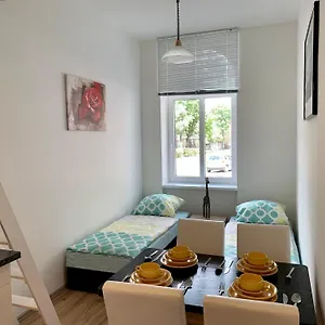 Raisa Lerchenfelder Guertel 30 Apartment Vienna